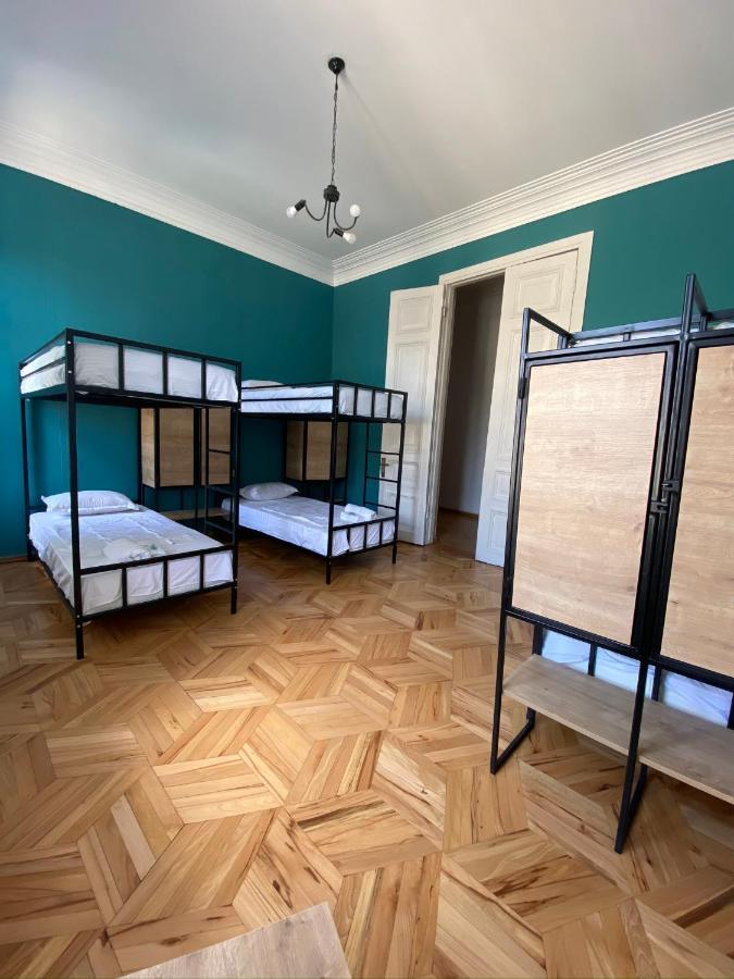 Red Door Apartment Tbilisi Bagian luar foto