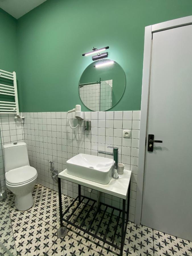 Red Door Apartment Tbilisi Bagian luar foto