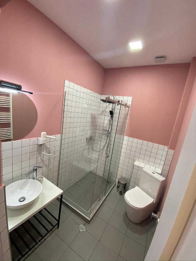 Red Door Apartment Tbilisi Bagian luar foto