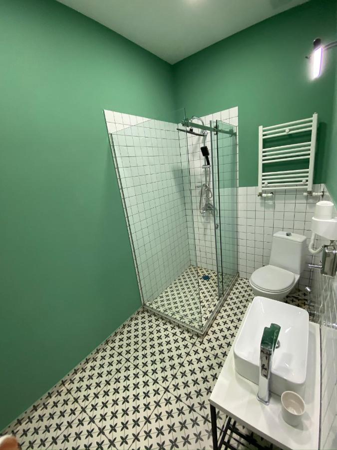 Red Door Apartment Tbilisi Bagian luar foto