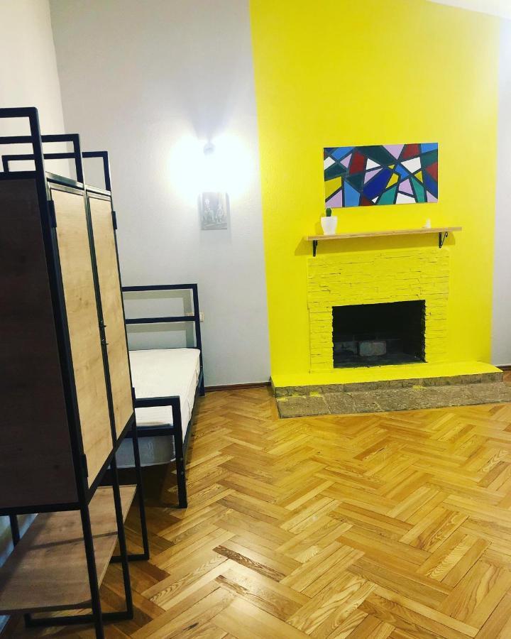 Red Door Apartment Tbilisi Bagian luar foto